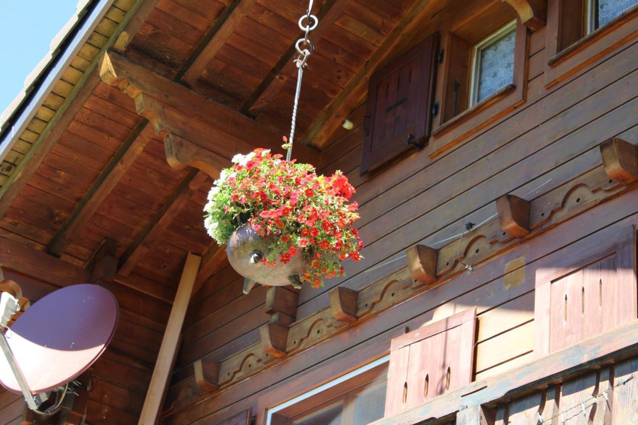 Chalet Le Slalom Arveyes Exterior foto